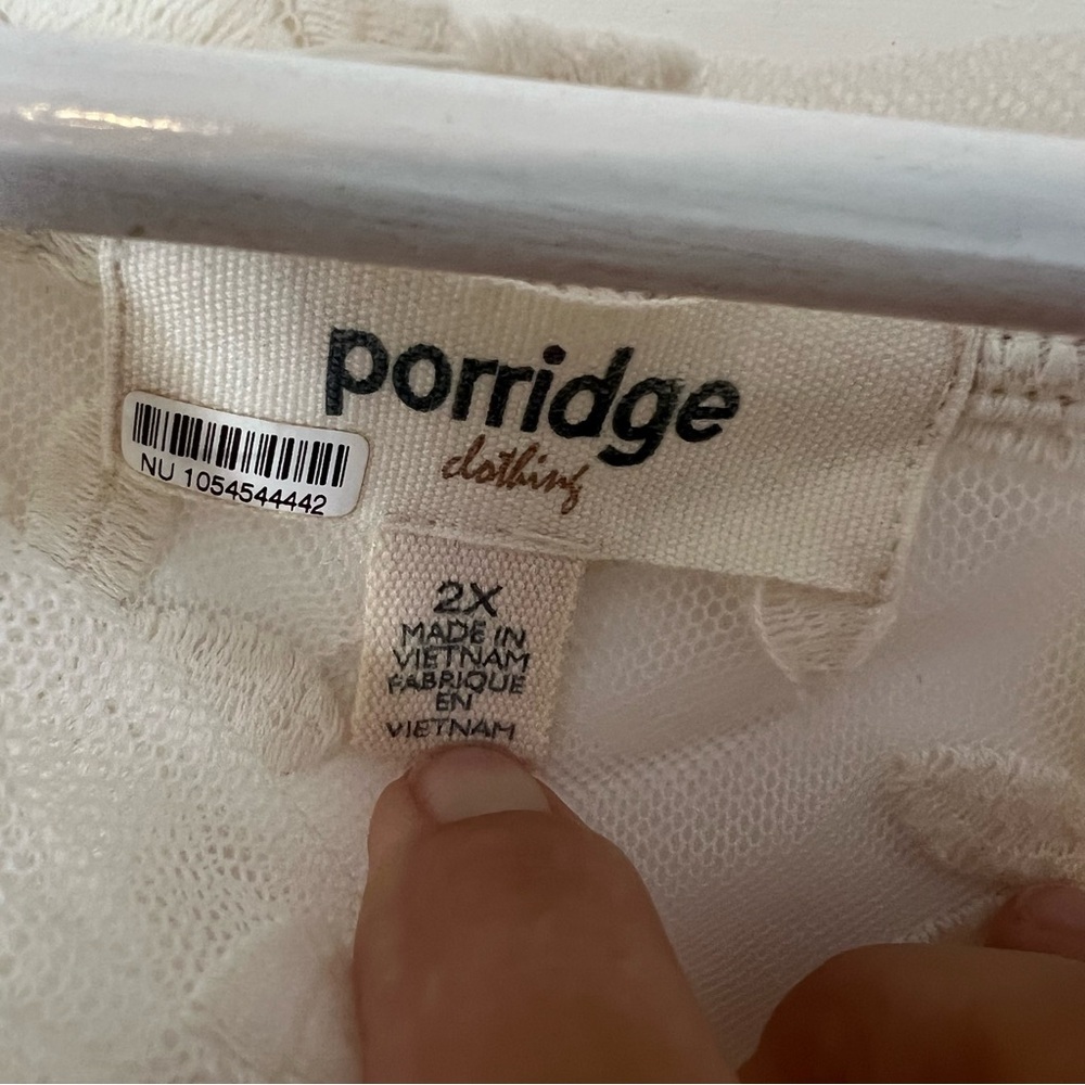 Daisy sheer cropped tee with embroidery size 2X (runs small) see measurements - Picture 5 of 11